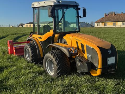 Eladó 95 lóerős,  rendkívül megkímélt Pasquali Orion 7.95 Dualsteer EP traktor (2168 üzemóra) Eladó 95 lóerős,  rendkívül megkímélt Pasquali Orion 7.95 Dualsteer EP traktor (2168 üzemóra)