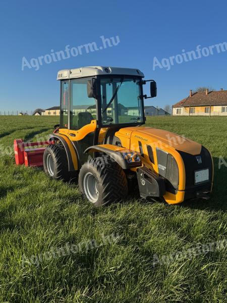 Eladó 95 lóerős,  rendkívül megkímélt Pasquali Orion 7.95 Dualsteer EP traktor (2168 üzemóra)
