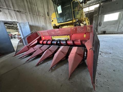 Mezőgép 6 soros vágóasztal Mezőgép 6 soros vágóasztal