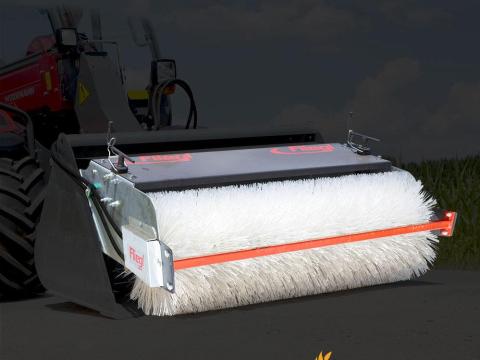 Fliegl PowerPro seprőgép - gyártelepi készletről ( Abdáról ) Fliegl PowerPro seprőgép - gyártelepi készletről ( Abdáról )