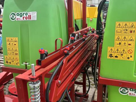 Brandi 600 l szántóföldi permetező,  12 m kerettel Brandi 600 l szántóföldi permetező,  12 m kerettel