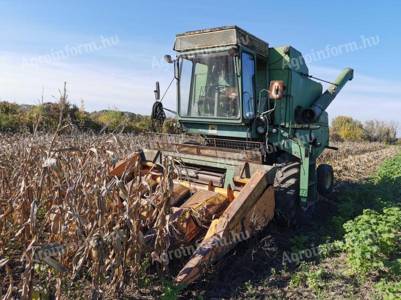John Deere 970 kombájn