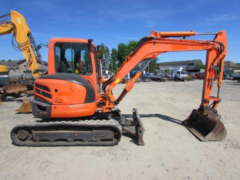 Kubota U 55-4 HI / 2015 / 3 434 üzemóra / Lízing 20%-tól