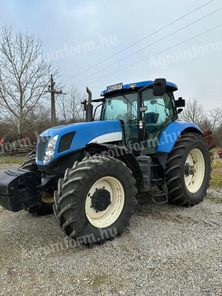 Eladó New Holland T7040