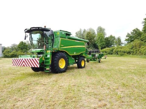 John Deere T550i kombájn