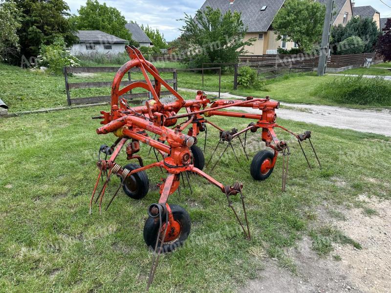 KUHN HF 4 SP rendterítő