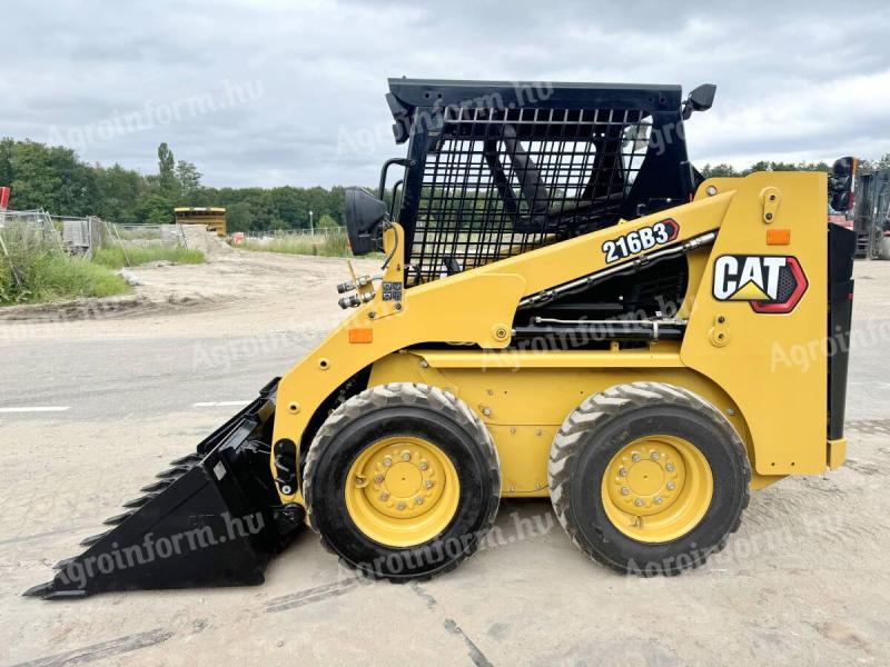 Caterpillar 216B3 / 2025 / 2 üzemóra / Lízing 20%-tól