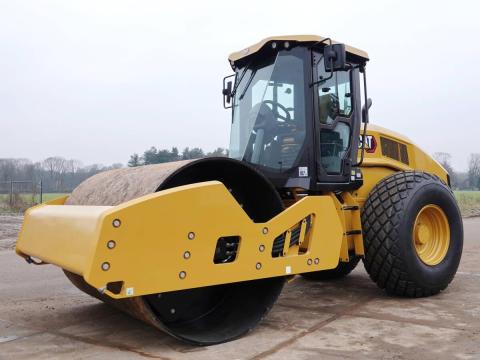 Caterpillar CS12 GC / 2021 / 2 üzemóra / Lízing 20%-tól