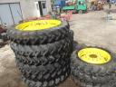 John Deere 4 garnitúra Ápoló kerék 11.2 R32-es és 11.2 R46-os méretben