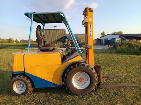 Terep targonca 3500kg Terep targonca 3500kg