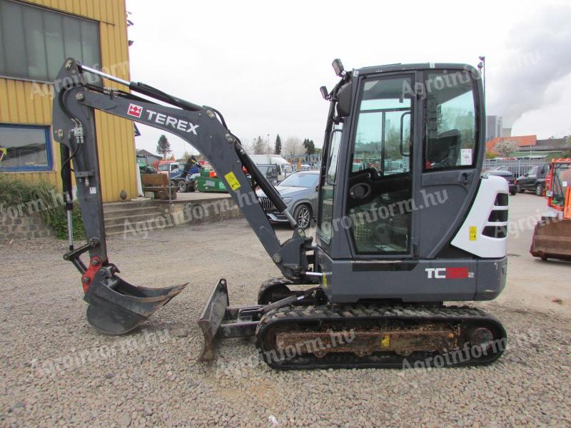 Terex TC 35 / 2016 / 1 823 üzemóra / Lízing 20%-tól