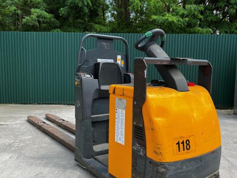 Jungheinrich komissiózó targonca