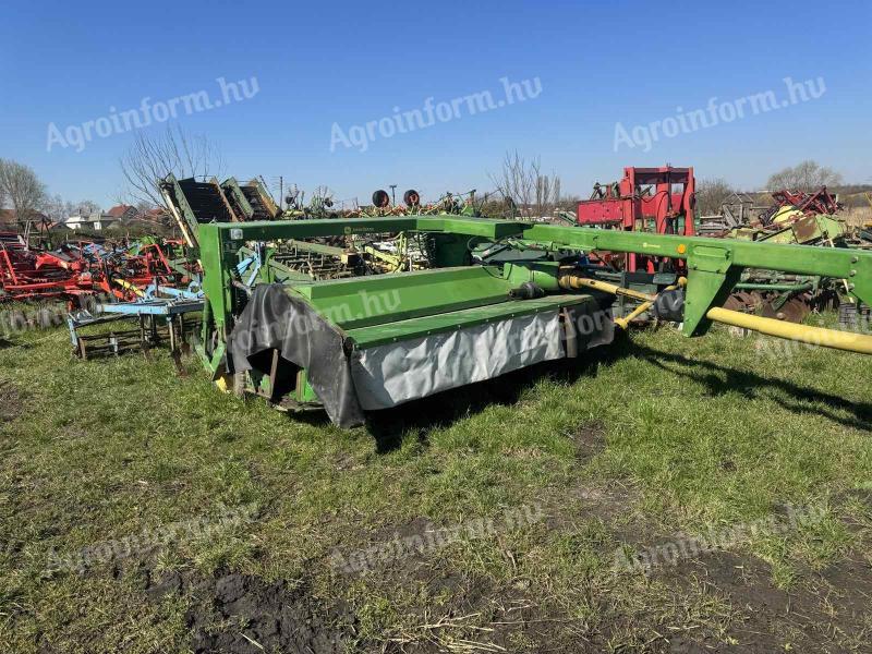 JOHN DEERE 1465, 3 MÉTERES VONTATOTT TÁRCSÁS FŰKASZA GUMIHENGERES SZÁRSÉRTŐVEL