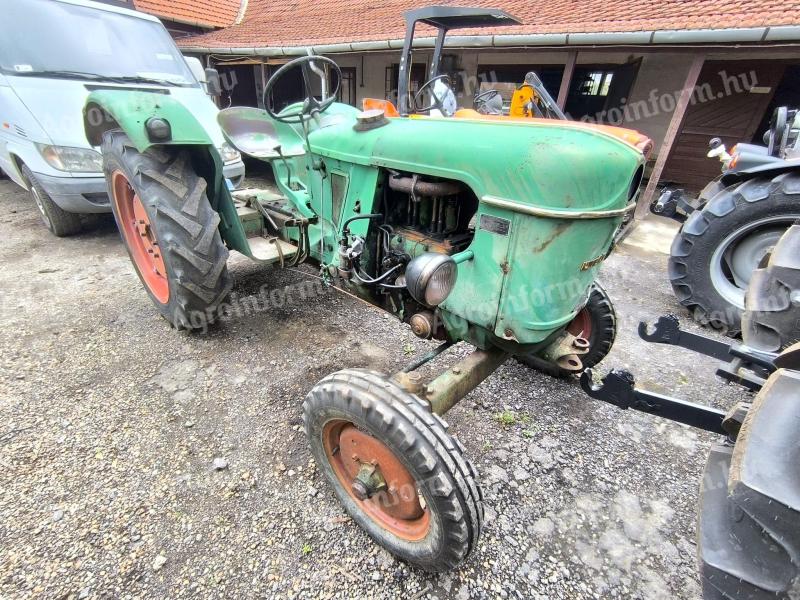 Deutz D30 NS/NFS traktor
