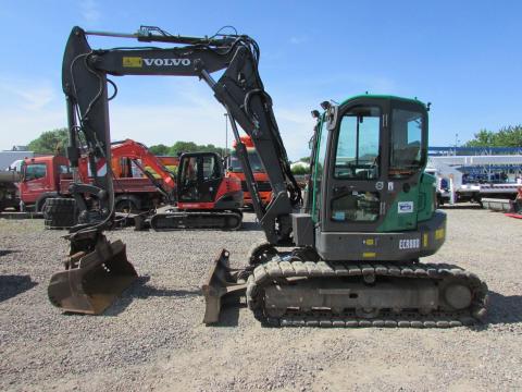 Volvo ECR 88 D / 2015 / 4 042 üzemóra / Lízing 20%-tól