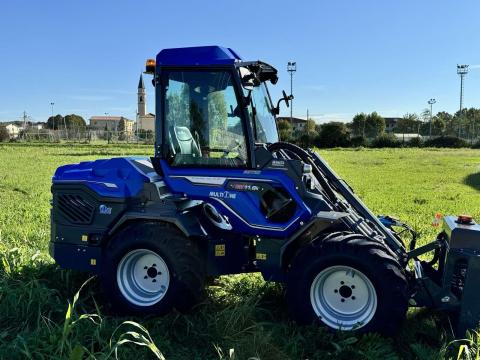 MultiOne M1 11.9K Törzscsuklós Rakodógép - Lízingre - 10% Önerőtől - Royal Traktor MultiOne M1 11.9K Törzscsuklós Rakodógép - Lízingre - 10% Önerőtől - Royal Traktor