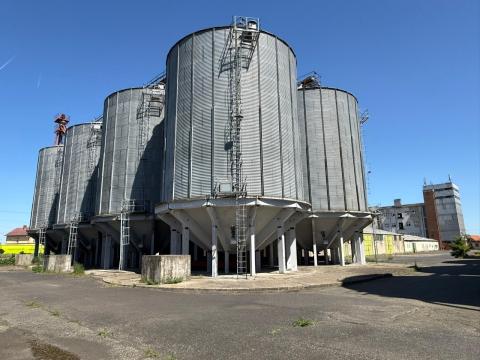 Ipari gabonasilók eladók Ipari gabonasilók eladók