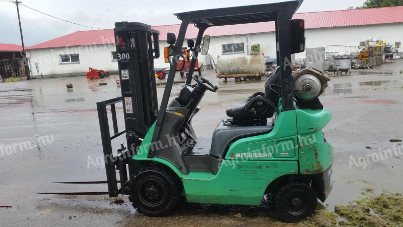 Mitsubishi KFGE15T-KF2D targonca eladó 1,5 tonna,  benzines/gázos