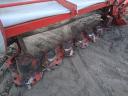 Kuhn GMD 700-GLL típusú 280 cm széles díszes fűkasza