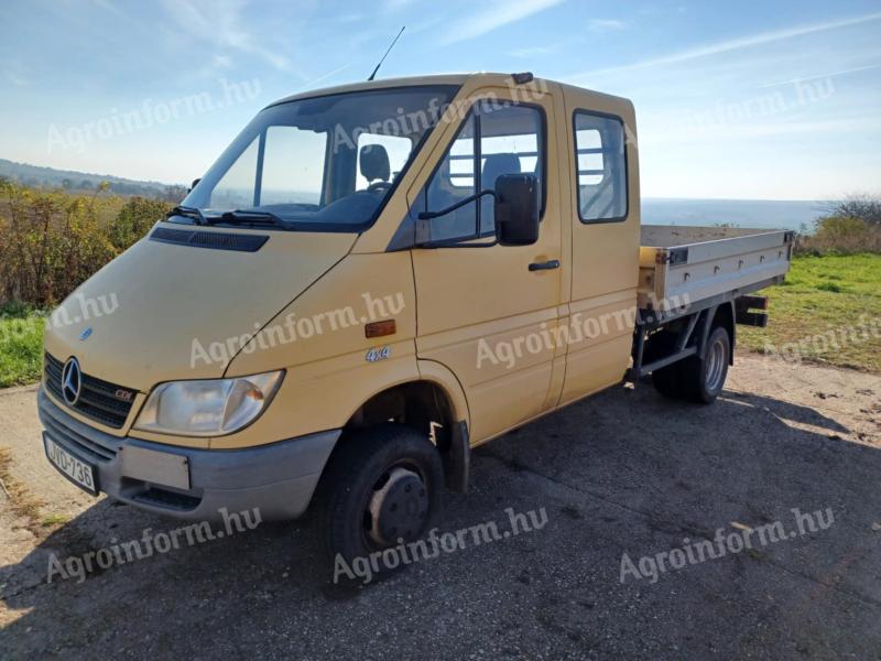 Mercedes Sprinter,  7 személyes