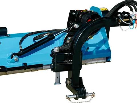 ÚJ AGROSTAR szárzúzók - rézsűk - padkakasza kistraktorhoz is 125-165 cm akciós áron ÚJ AGROSTAR szárzúzók - rézsűk - padkakasza kistraktorhoz is 125-165 cm akciós áron