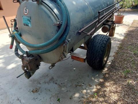 Vízszállító tartály Vízszállító tartály