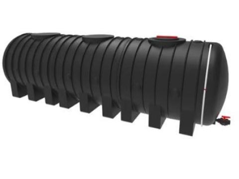  NITROSOLOS - 8100 literes műanyag talpas szállítótartály hullámtörővel,  csappal 