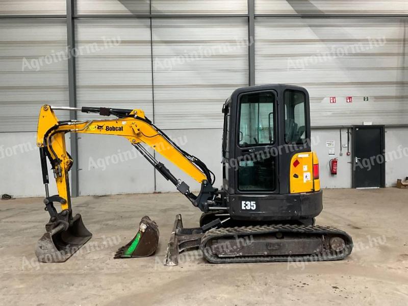 Bobcat E 35 / 2016 / 3 769 üzemóra / Lízing 20%-tól