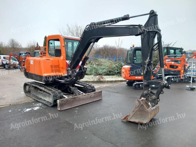 Volvo EC65 gumihevederes forgókotró