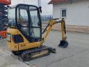 CAT 301.4 C gumihevederes mini forgókotrógép