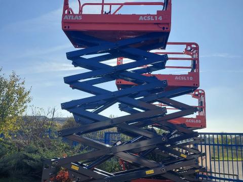 Atlas ollós emelő 14 m munkamagassággal