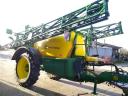 John Deere 740i szántóföldi vontatott permetező