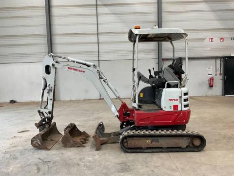 Takeuchi TB 215 R / 2019 / 1.468 üzemóra / Lízing 20%-tól