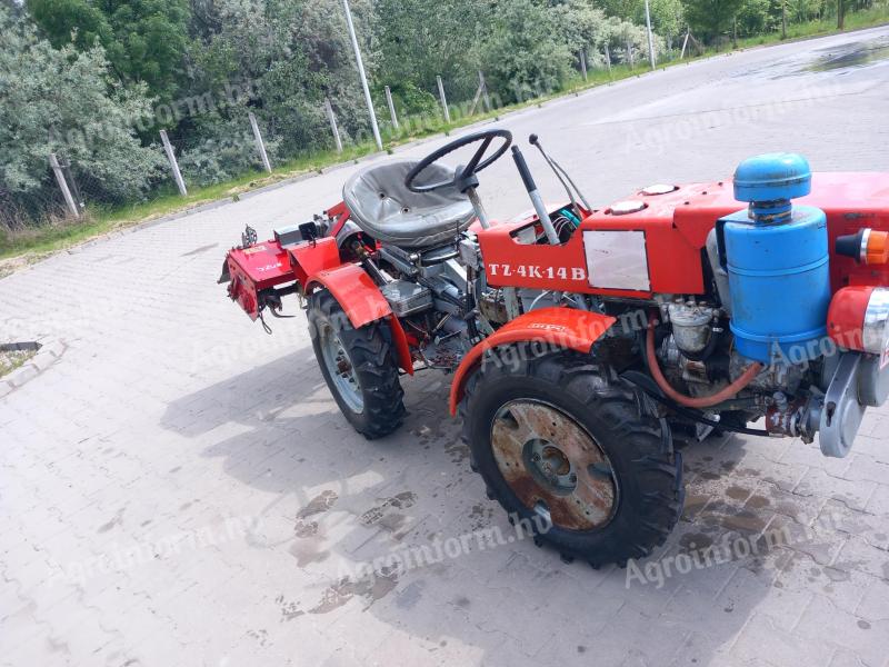 Kistraktor mezőgazdasági gép,  kerti traktor TZ4K MT8