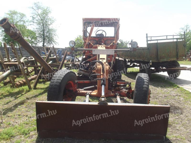 Autograder eladó