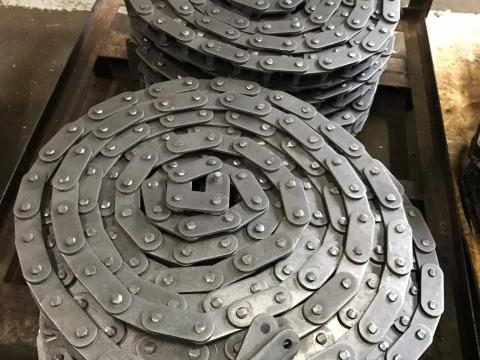 Eladó Claas felhordóláncok felhordóléccel vagy anélkül Eladó Claas felhordóláncok felhordóléccel vagy anélkül