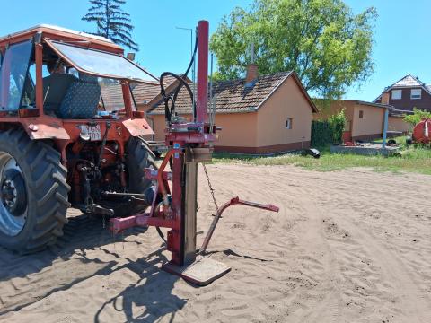 Posch hevihydro-combi 16 típusú 16 tonnás méter fahasító