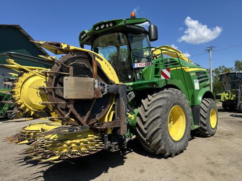 John Deere 8600 silózó (2153/1356 üzemórás) John Deere 8600 silózó (2153/1356 üzemórás)
