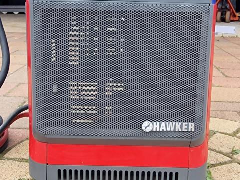 24-36-48 voltos Hawker targonca akkumulátor töltő 24-36-48 voltos Hawker targonca akkumulátor töltő