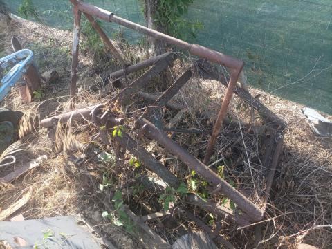 Eladó borona Kihajtható Eladó borona Kihajtható