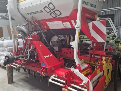 Pöttinger Aerosem 3002 ADD + Lion 303 Pöttinger Aerosem 3002 ADD + Lion 303