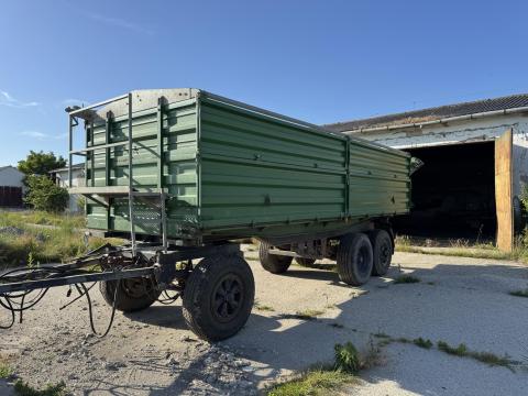 Kögel KM 16-3, három oldalra billenő gabona pótkocsi átrakócsigával