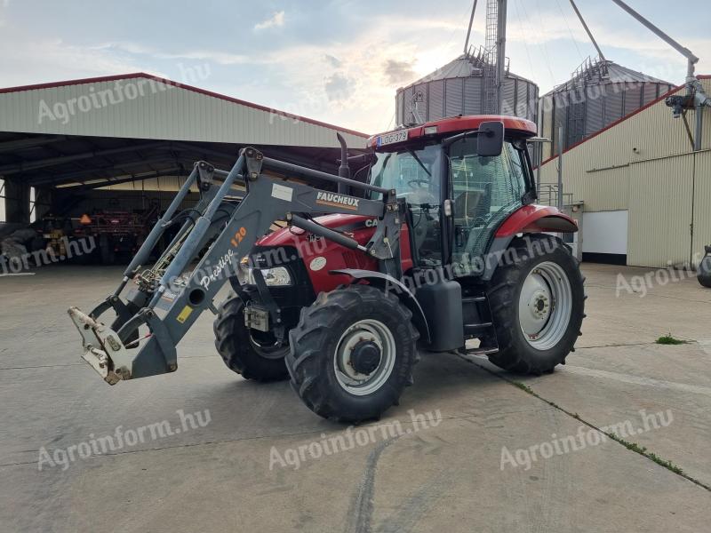 Case IH Maxxum 115 homlokrakodóval