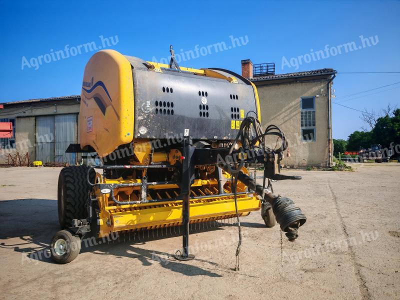 Eladó New Holland bálázó