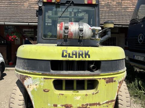 CLARK targonca bálafogóval együtt CLARK targonca bálafogóval együtt