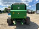 John Deere 854 MaxiCut bálázó