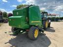 John Deere 854 MaxiCut bálázó