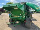 John Deere 854 MaxiCut bálázó