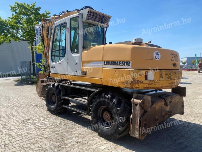 Liebherr A316 / 2004 / 10 782 üzemóra / Lízing 20%-tól