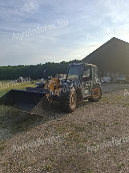 JCB 527-58 Agri teleszkópos rakodó